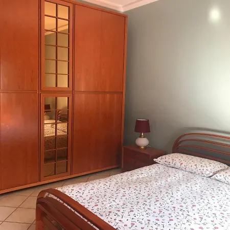 Ferienhaus Casa Sulla Spiaggia Di Santa Tecla *